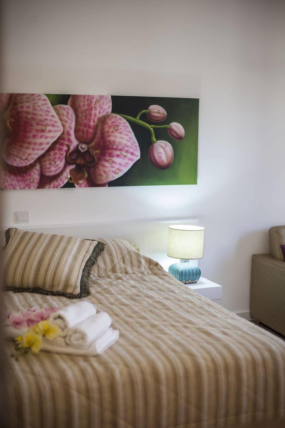 Operetta House Apartment Larnaca Bagian luar foto